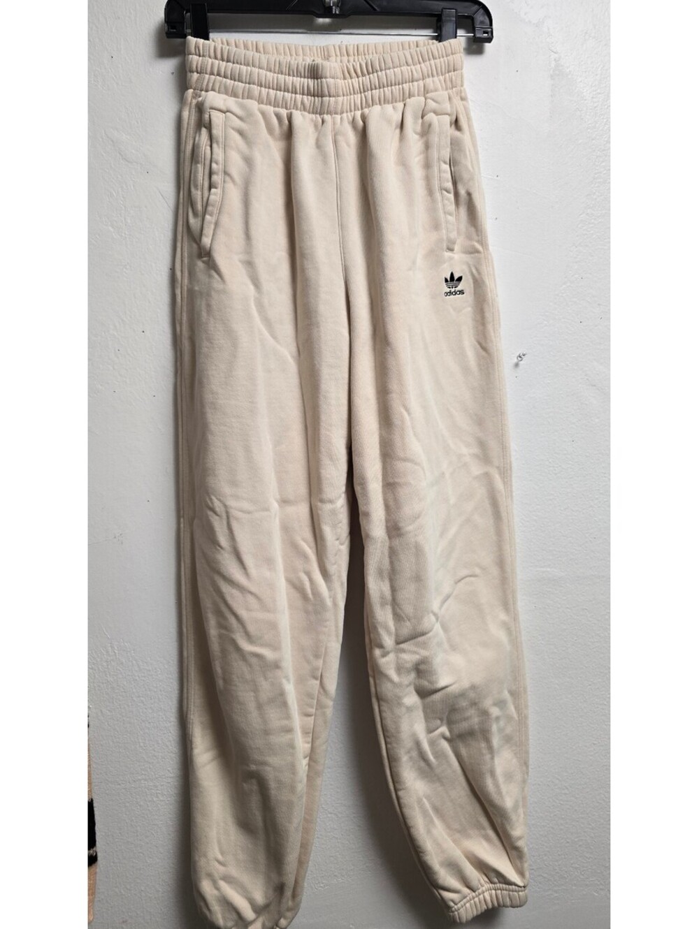 Adidas Originals Women’s Fleece Jogger Pants Cream XS